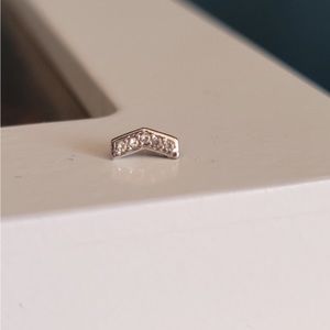 White gold chevron threadless end from BVLA